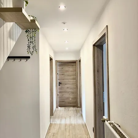 M&m Apartma *